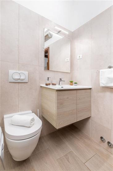 Apartment A6, for 6 persons