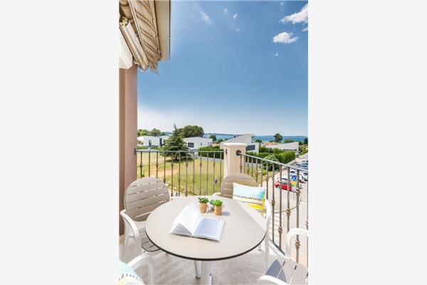 Apartment A6, for 6 persons