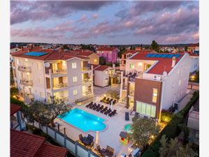 Apartments Villa Nina 1 Fazana, Size 40.00 m2, Accommodation with pool, Airline distance to the sea 250 m