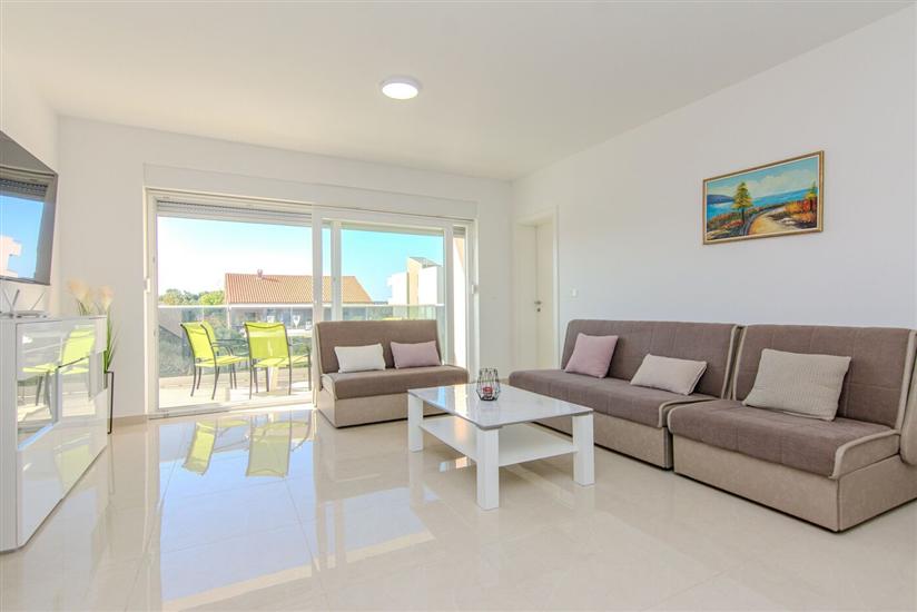 Apartment A1, for 8 persons