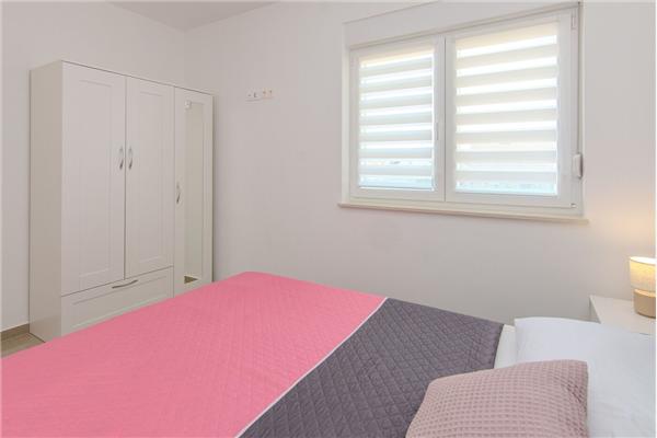 Apartment A1, for 8 persons