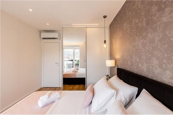 House K1, for 10 persons