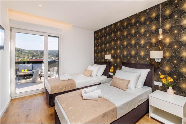 House K1, for 10 persons