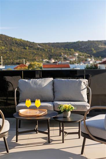 House K1, for 10 persons