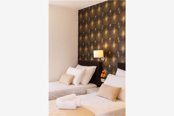 House K1, for 10 persons