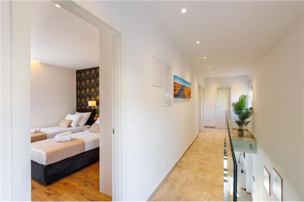 House K1, for 10 persons