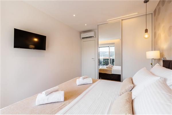 House K1, for 10 persons