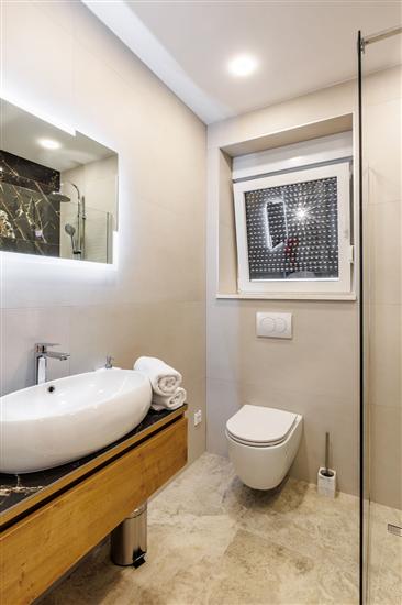 House K1, for 10 persons