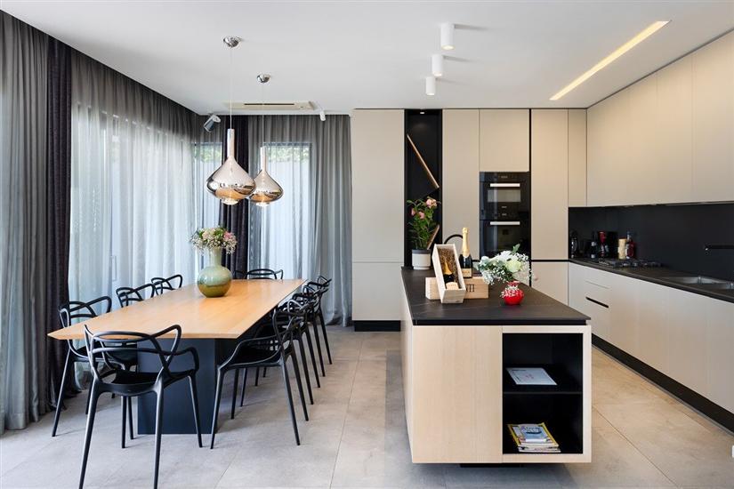 Hiša K1, na 8 osebe