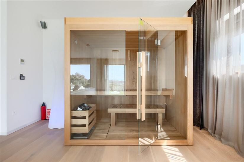 Hiša K1, na 8 osebe