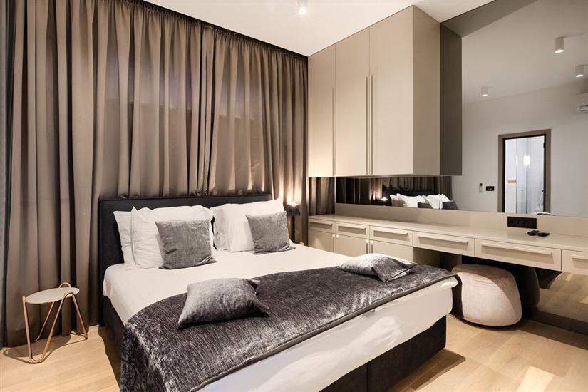 Hiša K1, na 8 osebe