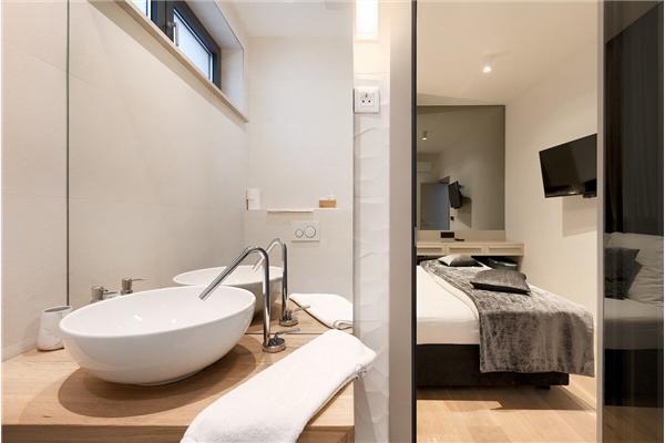 Hiša K1, na 8 osebe