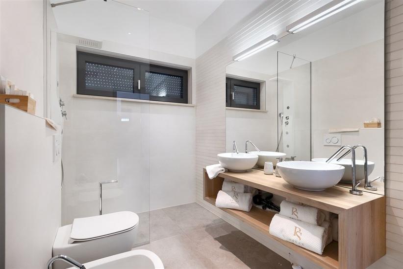 Hiša K1, na 8 osebe