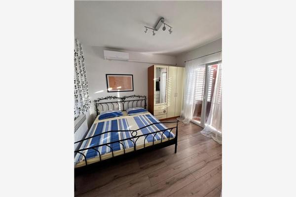 Apartment A1, for 6 persons