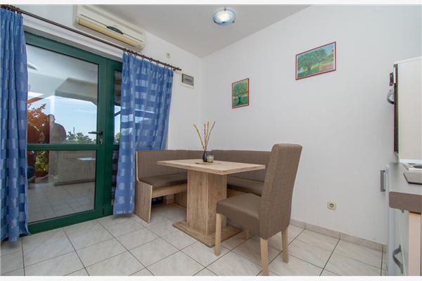Apartment A2, for 4 persons