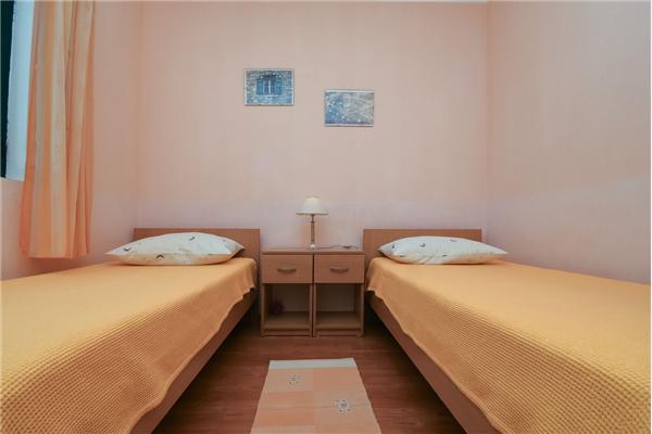 Apartment A4, for 4 persons