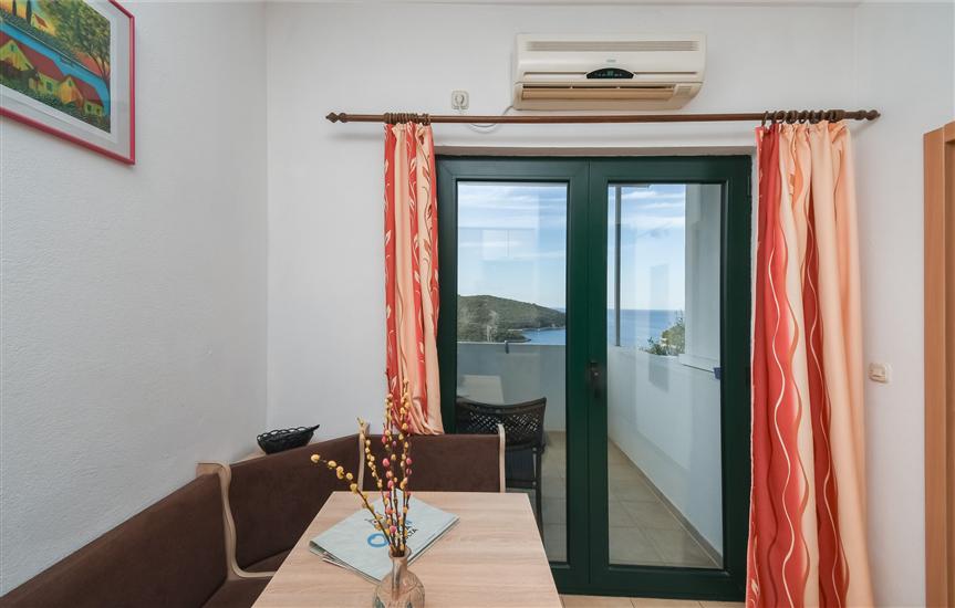 Apartment A4, for 4 persons