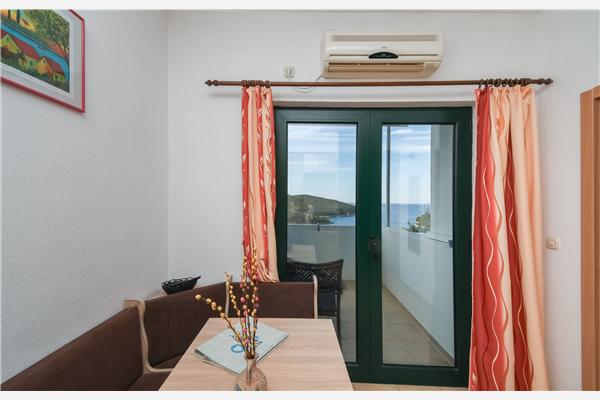 Apartment A4, for 4 persons