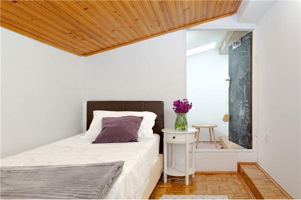 Apartment A1, for 5 persons