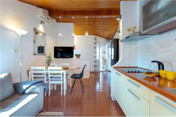 Apartment A1, for 5 persons