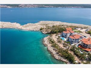 Villa SeaLuxe - jacuzzi i pogled more Silo - island Krk, Size 70.00 m2, Airline distance to the sea 35 m