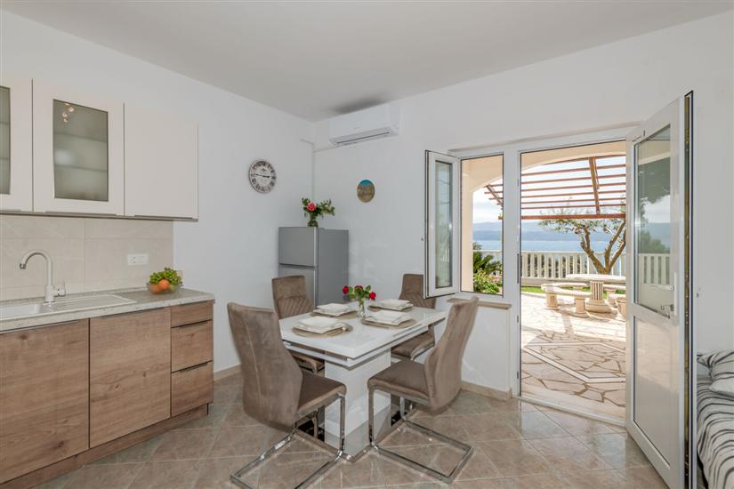 Apartment A1, for 4 persons