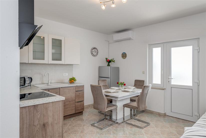 Apartment A1, for 4 persons