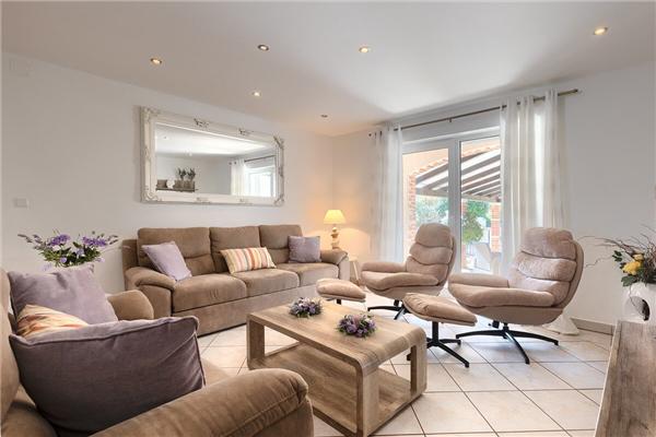 House K1, for 10 persons