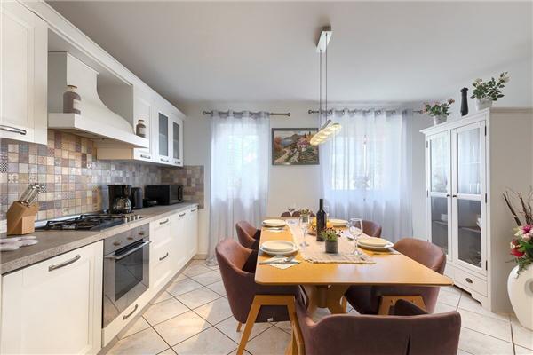 House K1, for 10 persons