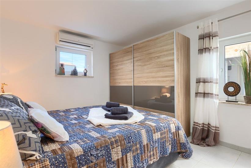 House K1, for 10 persons