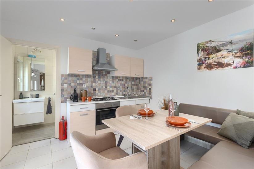 House K1, for 10 persons