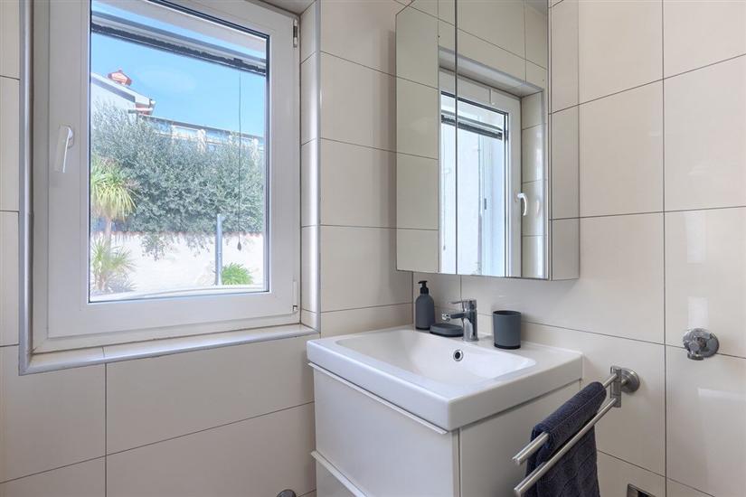 House K1, for 10 persons