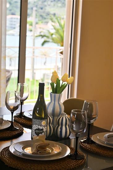 Apartment A1, for 6 persons