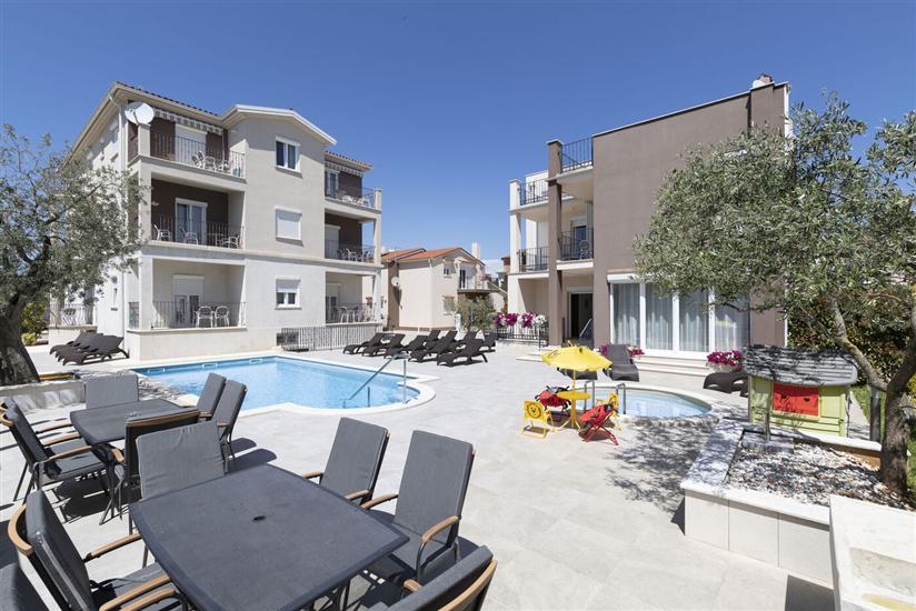 Apartments Villa Nina 2