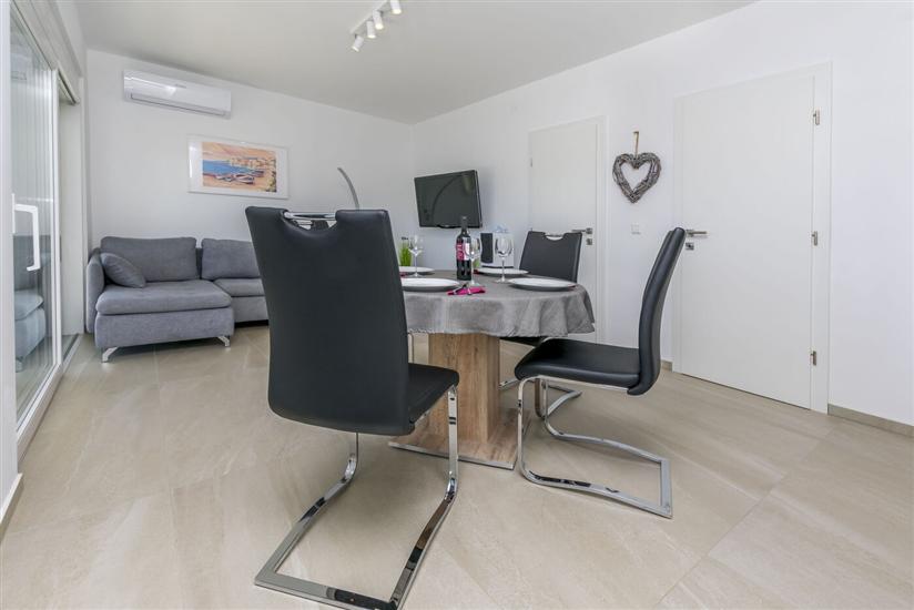 Apartment A1, for 4 persons