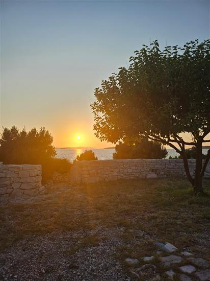 House Island just for You- Ravna Sika