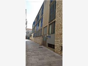 Appartement Comfy Zadar, Kwadratuur 64,00 m2, Lucht afstand naar het centrum 50 m