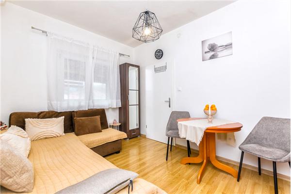 Apartment A1, for 3 persons