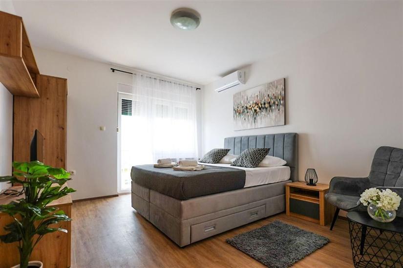 Apartment A7, for 2 persons