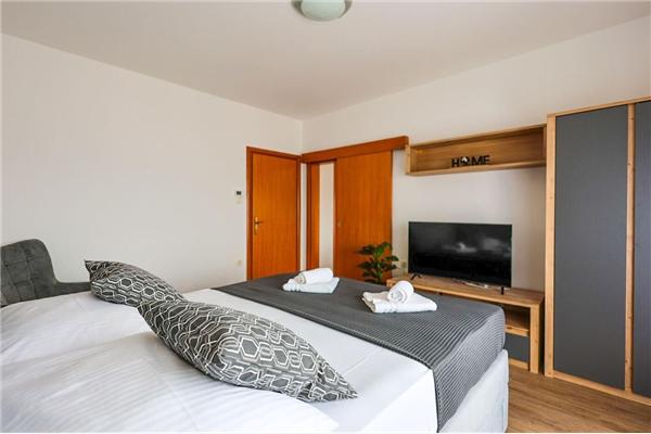 Apartment A7, for 2 persons