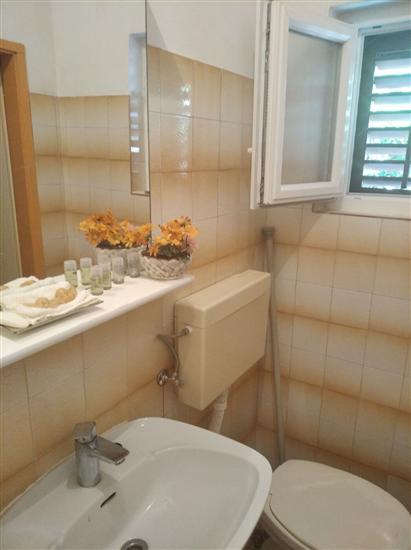 Apartment A2, for 3 persons