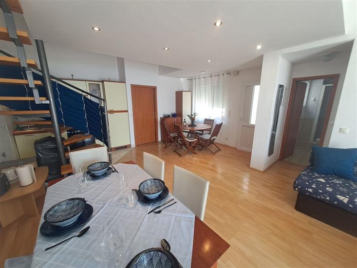 Apartment A1, for 6 persons