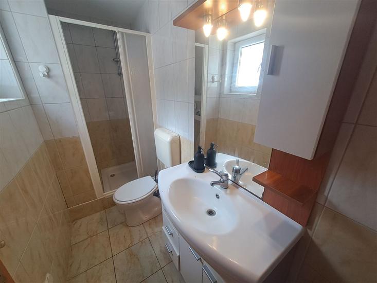 Apartment A1, for 6 persons