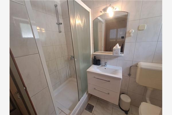 Apartment A1, for 6 persons