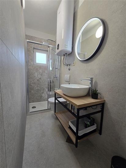 Apartment A1, for 5 persons