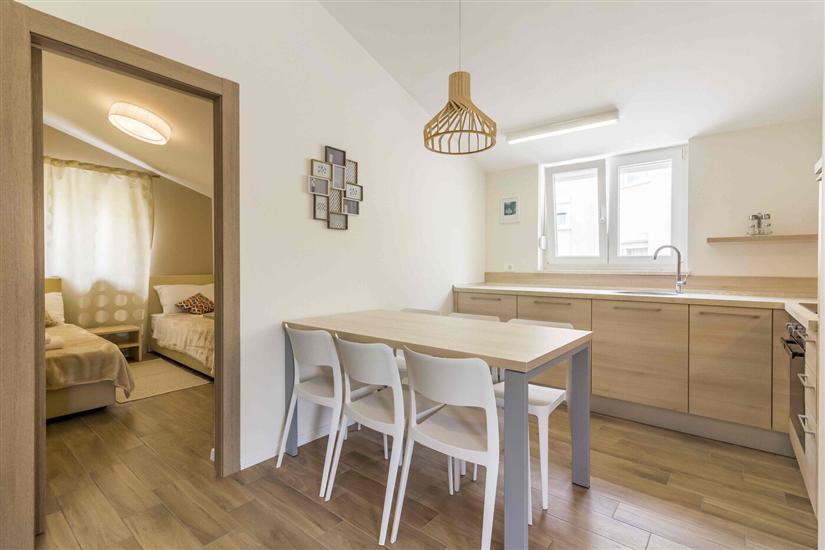 Apartment A5, for 6 persons