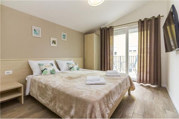 Apartment A5, for 6 persons