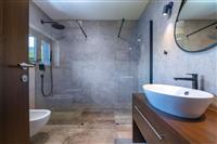 Room S4, for 3 persons
