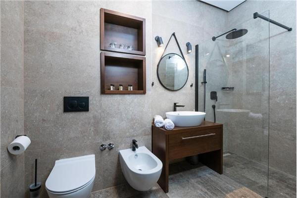 Room S7, for 3 persons