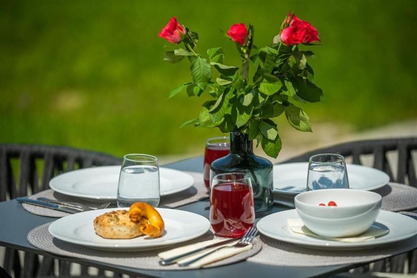 Apartment and Rooms Resort Stribor